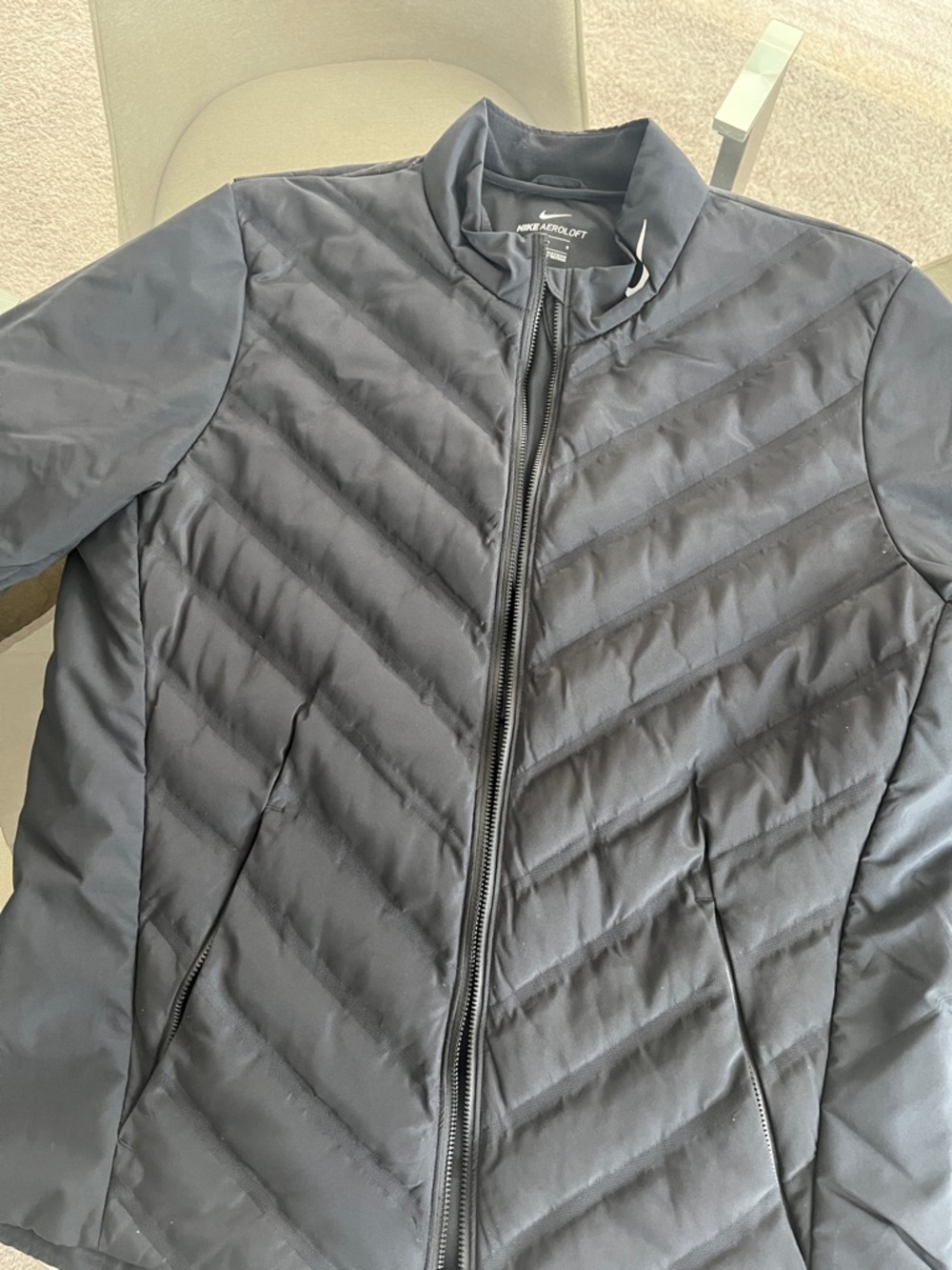 Nike Men’s Black Chevron-Quilted Puffer Jacket
